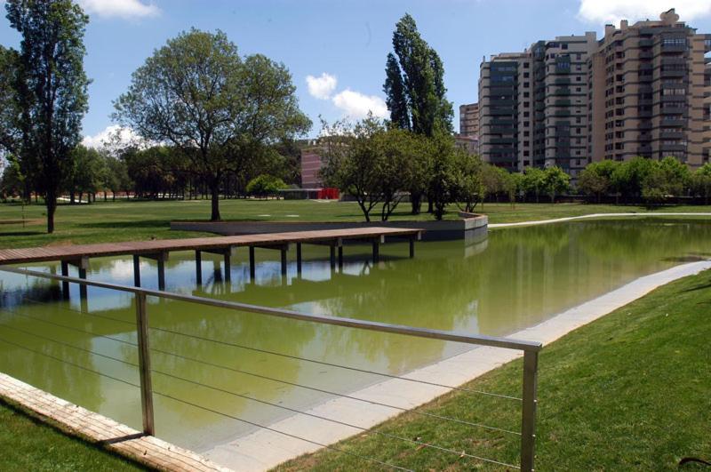 Lejlighed 5min Walk To Subway & 10min Drive To Airport Lisboa